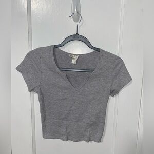 Cropped Gray Tee